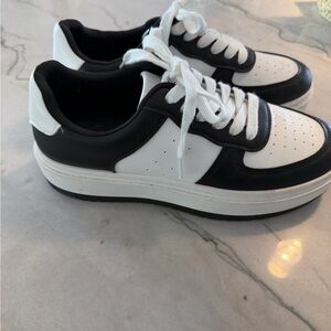 Madden Girl Black and White Women’s Sneakers